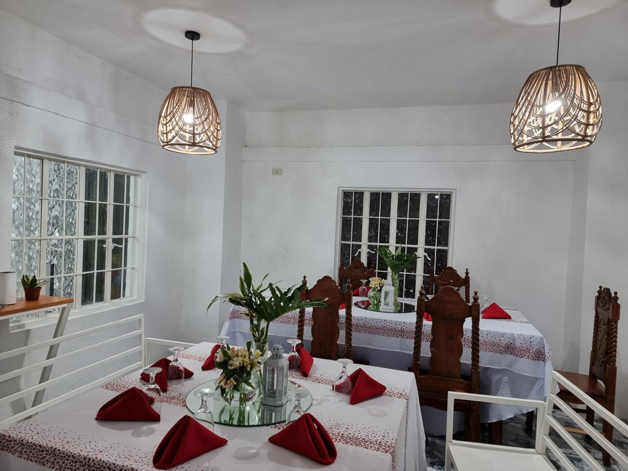 Country Home In Silang Tagaytay Exterior photo